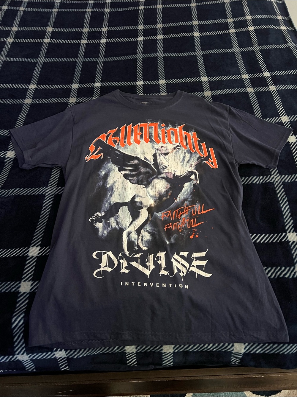 Navy Blue Graphic Novamen T shirt Size Medium